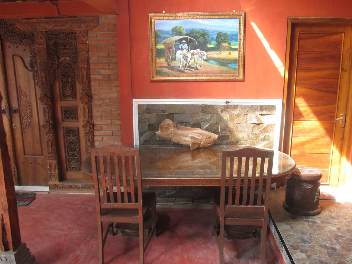 Rumah Ukhi Guest House Cebongan Екстериор снимка